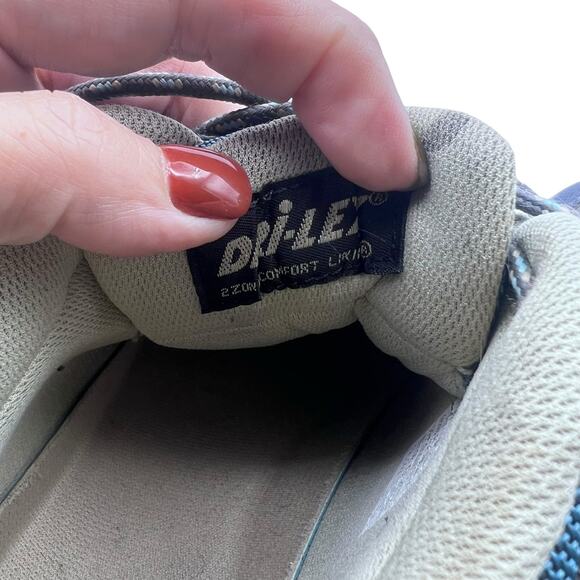 L.L. Bean Women's Size 8.5 Waterproof Outdoor Sneaker #0368 - Picture 11 of 15